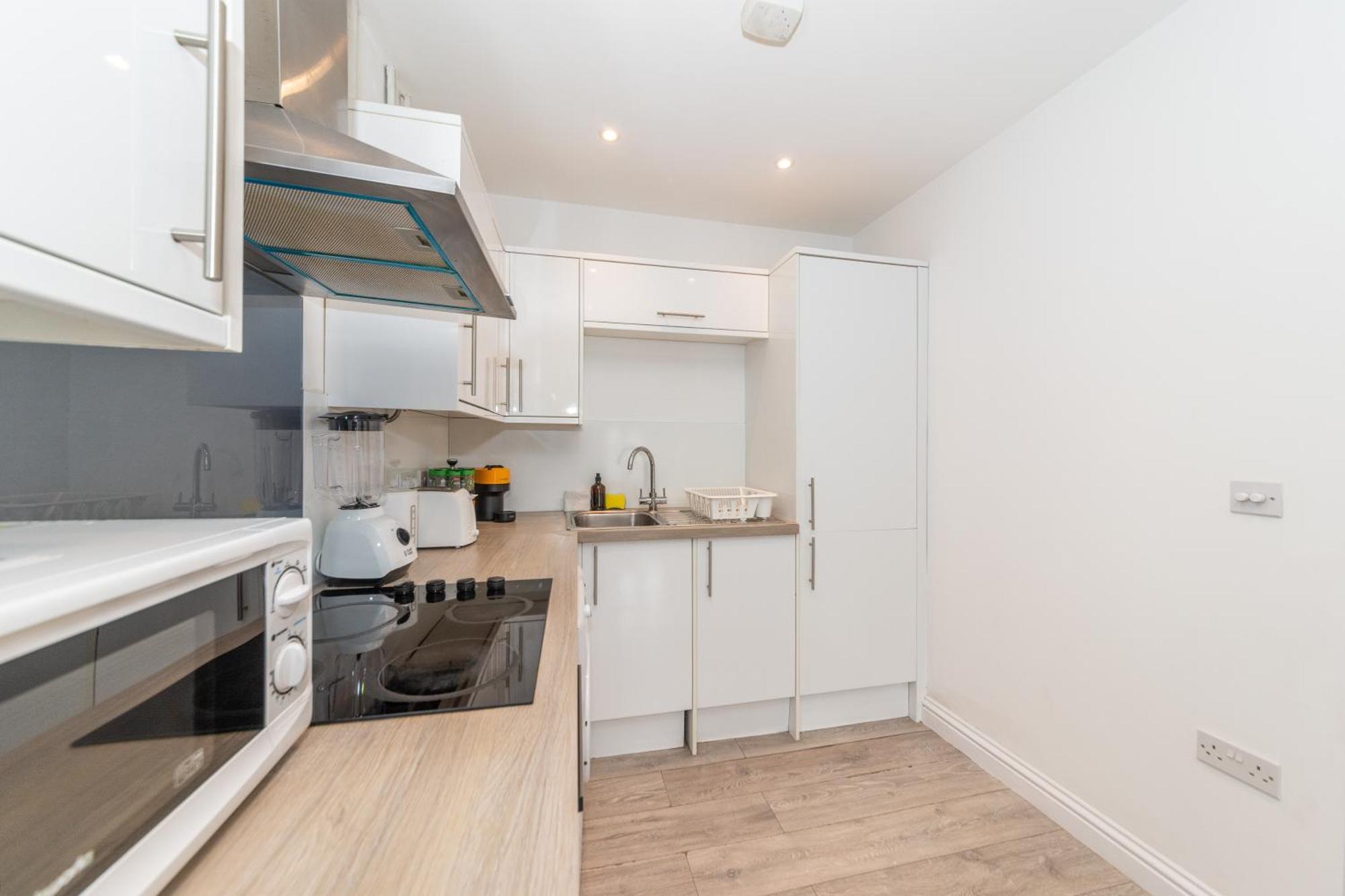 Ibex House 2 Beds Well Equipped * Reading